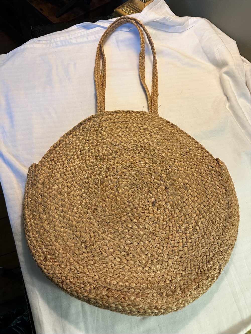 Woven Round Straw Tote Bag in Natural